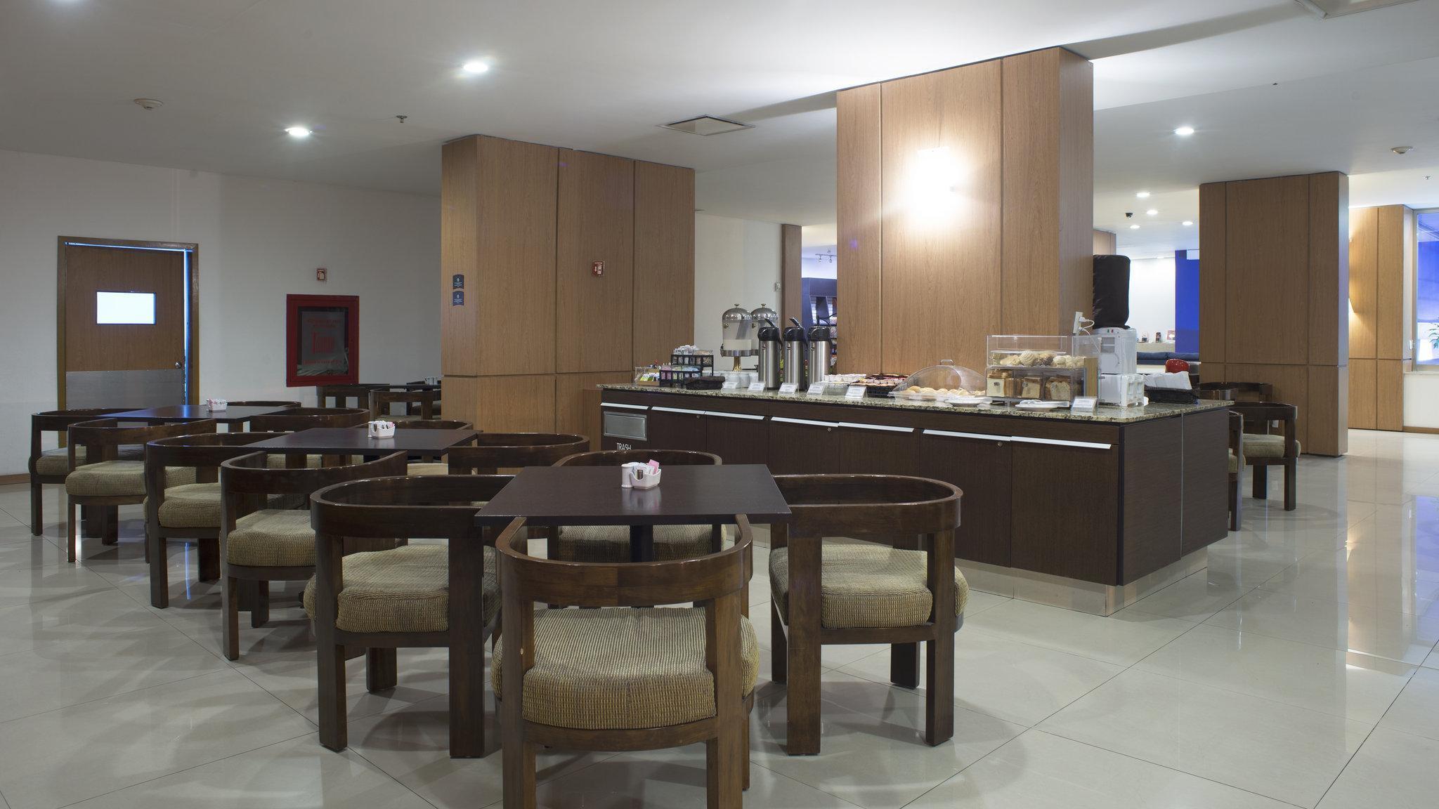 Staybridge Suites Guadalajara Expo By Ihg Сапопан Екстер'єр фото