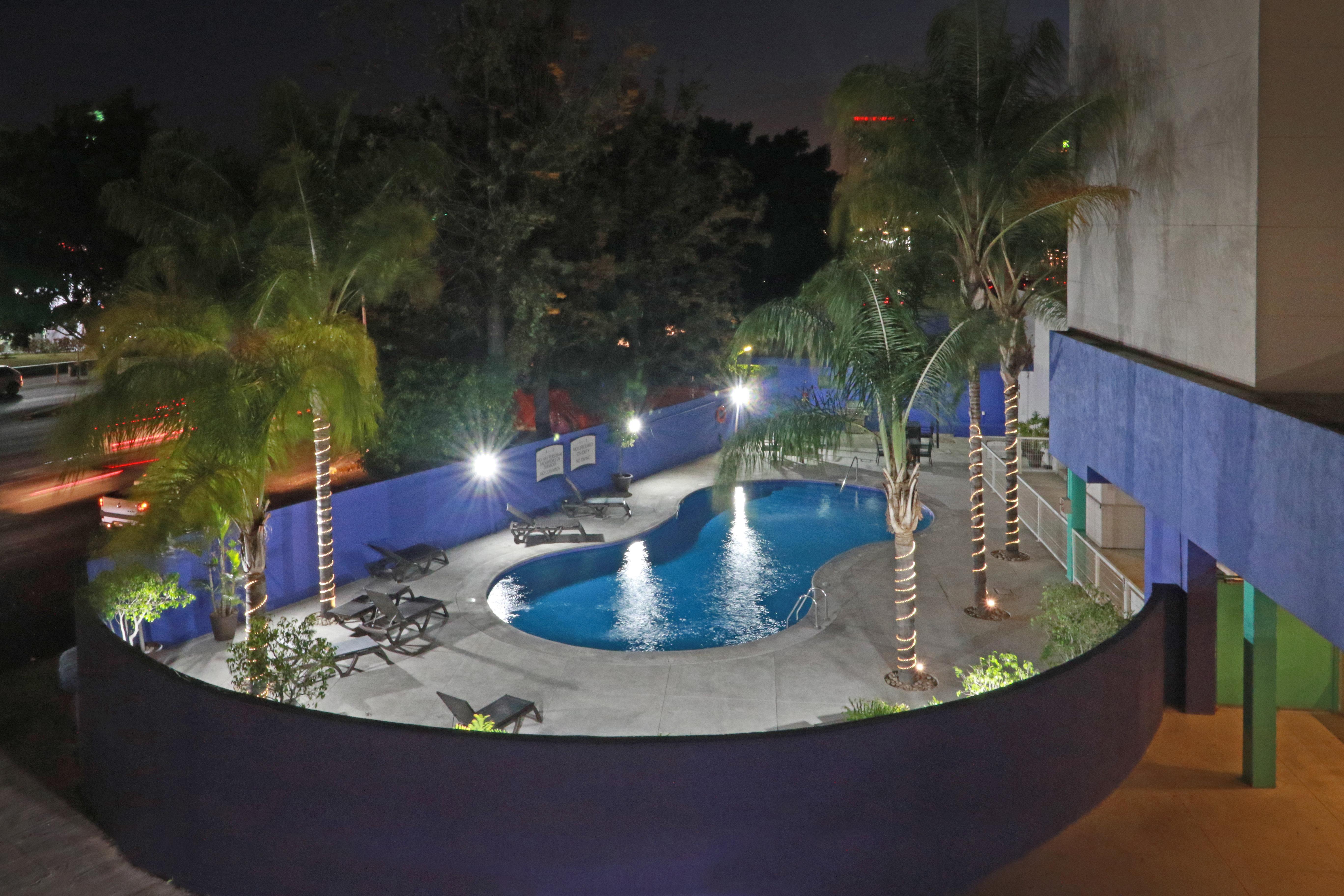 Staybridge Suites Guadalajara Expo By Ihg Сапопан Екстер'єр фото